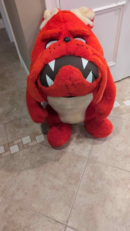 Photo of free Large stuffed dog (Trafalgar/River Oaks, Oakville) #1