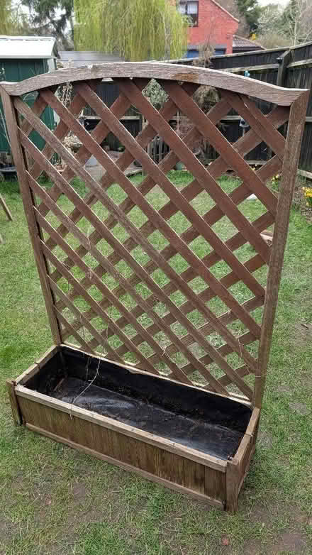 Photo of free Trellis planter (Malvern Link WR14) #1