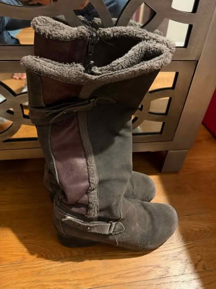Photo of free Winter boots (Near Lincoln Park) #1
