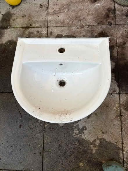 Photo of free Bathroom sink (Lockleaze BS7) #1