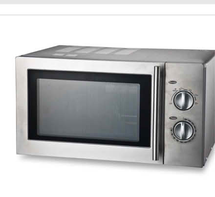 Photo of Microwave (Airport Junction UB7) #1