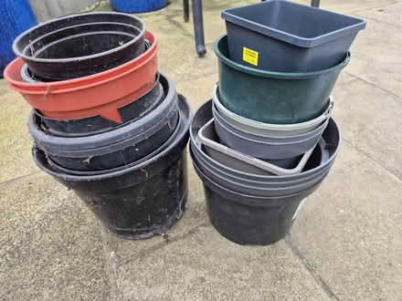 Photo of free Medium plant pots (Heybridge CM9) #1