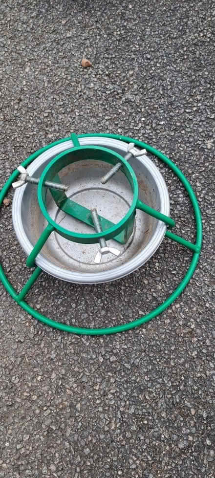 Photo of free Green Christmas tree stand (OX14 off Colwell Drive) #1