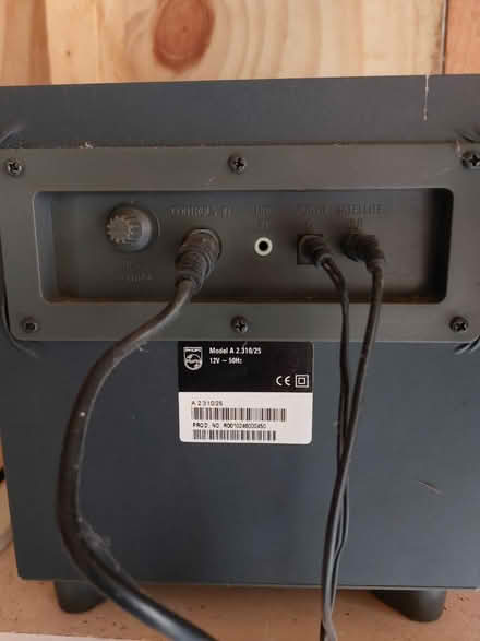 Photo of free Philips computer speakers (SY5 Hanwood) #2
