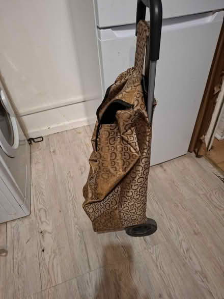 Photo of free shopping trolley (Upper Tulse Hill) #3