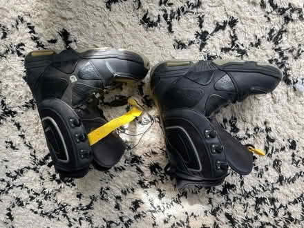 Photo of free Size 8 Burton Hail snowboard boots (St Albans AL1) #1