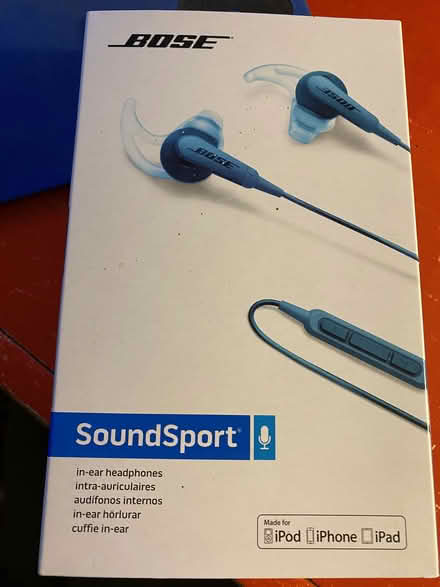Photo of free Bose SoundSport for iPad or iPhone (San Anselmo, near the "hub") #3