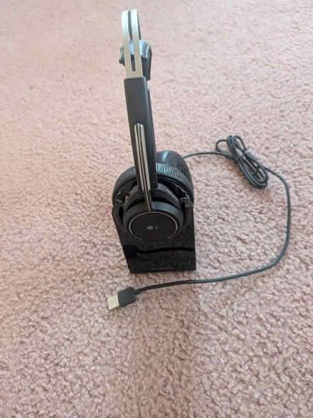 Photo of free Used headset & microphone Bluetooth (Near Story and King) #1