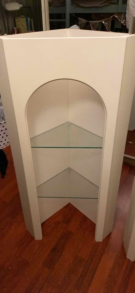 Photo of free 2x shelving units (Aldrington BN3) #2