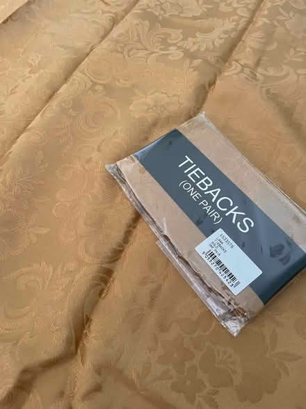 Photo of free Single curtain (suit door) (Sherwood TN2) #2