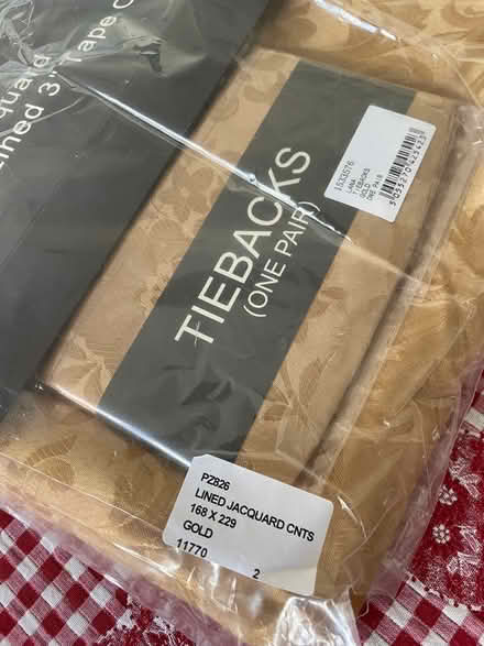 Photo of free Single curtain (suit door) (Sherwood TN2) #3