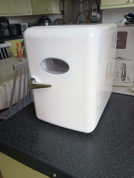 Photo of free Mini Fridge (Assarts Farm Estate NG16) #1