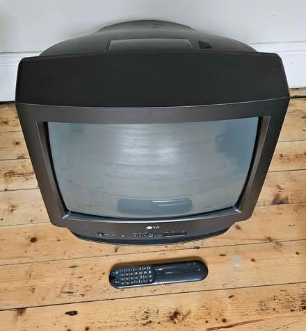 Photo of free LG 20" CRT TV (working) (Sherwood NG5) #1