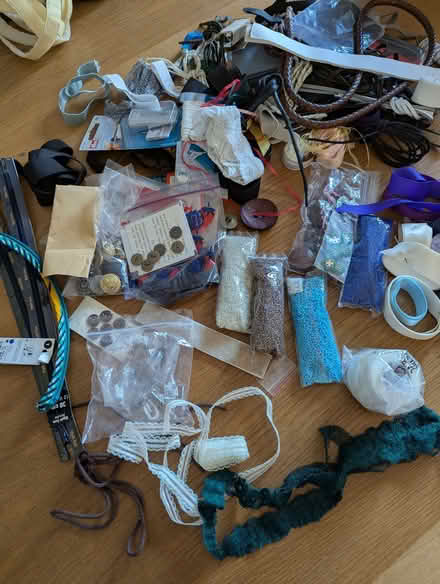 Photo of free Bundle of sewing items (Cutteslowe OX2) #1