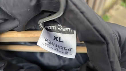 Photo of free XL puffa style jacket (Norham Manor OX2) #2