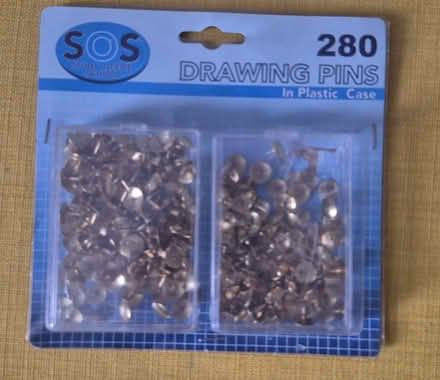 Photo of free Drawing pins (E17) #1