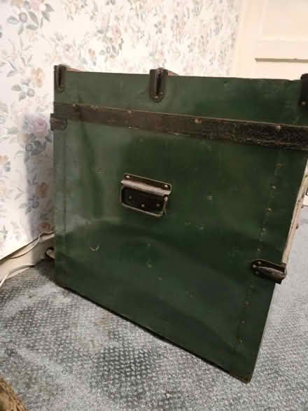 Photo of free Old trunk (Riddlesdown CR8) #4