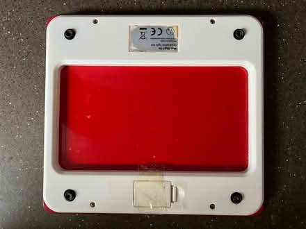Photo of free Digital kitchen scales - works but faulty see description (Brighouse HD6) #2