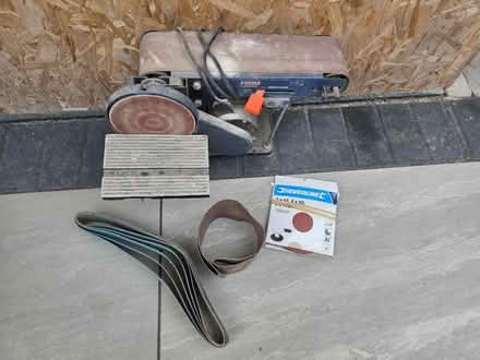 Photo of free Sanding station. + (Chester CH1) #1