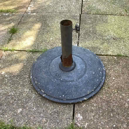 Photo of free Heavy parasol base (Widmore BR2) #1