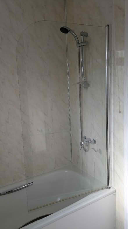 Photo of free Shower and shower screen (Rowlands Gill NE39) #3
