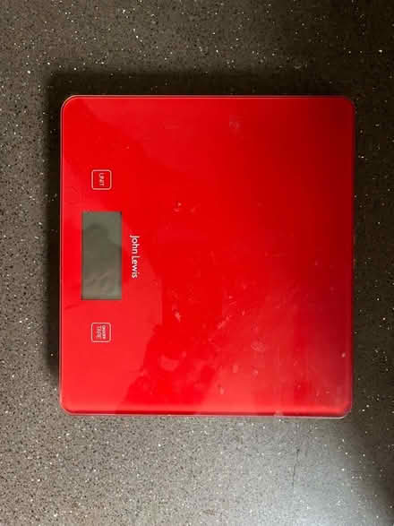 Photo of free Digital kitchen scales - works but faulty see description (Brighouse HD6) #1