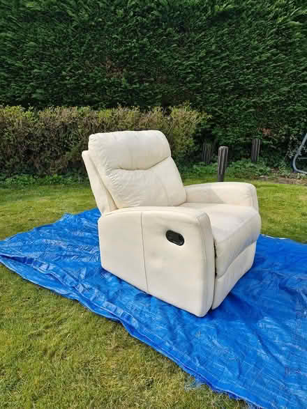 Photo of free Cream leather chair, recliner (Cw5 8ef) #2