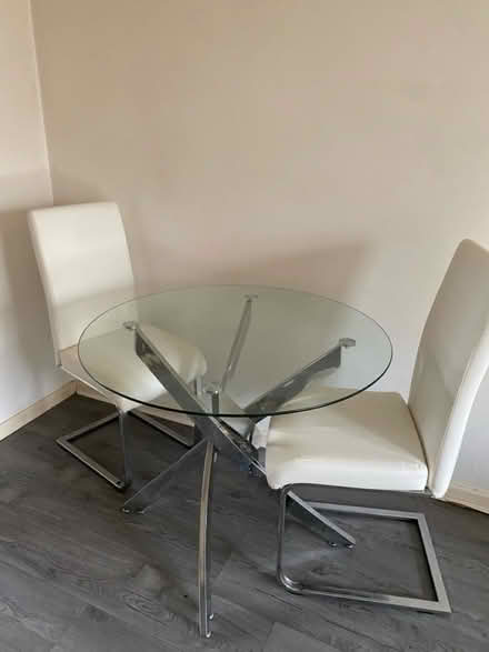 Photo of free Table and 2 chairs (Po211uu) #2
