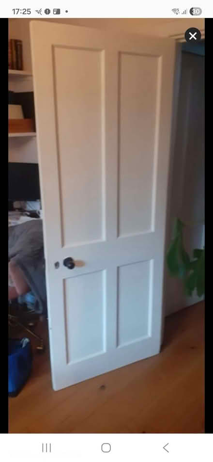 Photo of free White painted internal door (Bermondsey SE16) #1