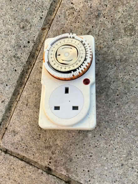 Photo of free Plug in Timer switch (Weston Park) #3