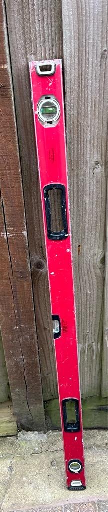 Photo of free Spirit level (Earley RG6) #1