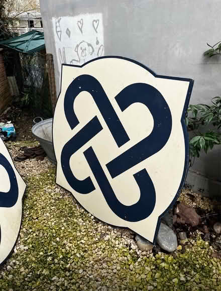 Photo of free X2 Large Oneill’s pub signs (Bounds Green N11) #2