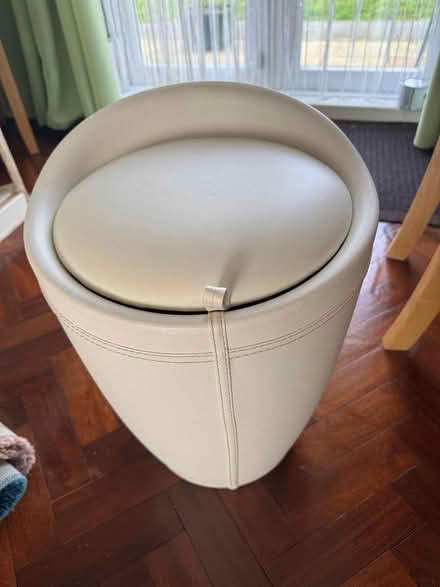 Photo of free Laundry seat (Leatherhead) #1