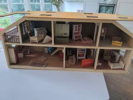 Photo of free Vintage Dolls House (Cheadle Hulme SK8) #1