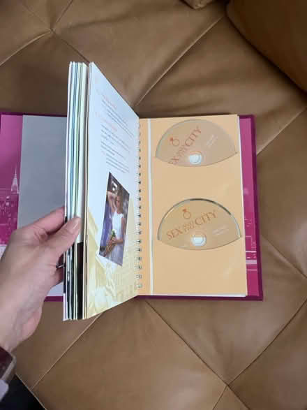 Photo of free Harry Potter Puzzle & SATC Set (Strawberry Mansion) #2