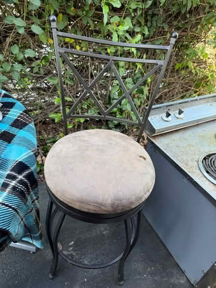 Photo of free Painted metal swiveling bar stool (1075 Valencia Avenue) #2