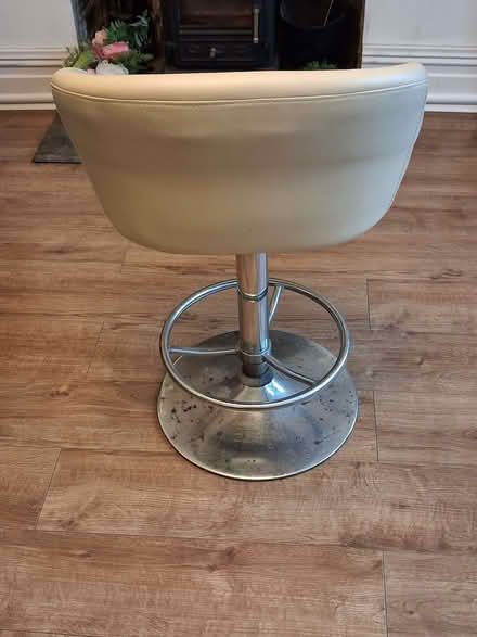 Photo of free 2 Cream Bar Stools (Egremont CH44) #2