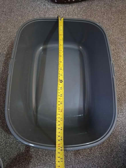 Photo of free Cat litter tray with lid (IP1) #2