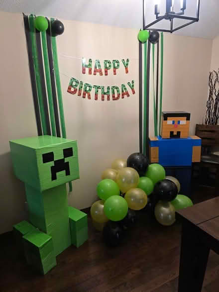 Photo of free Minecraft birthday decorations (Pinerow Cres Waterloo) #1