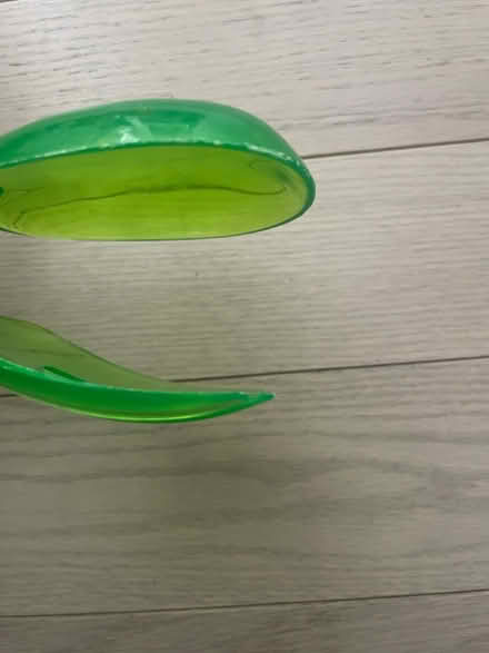 Photo of free Green Plastic tongs (Kennedy/16th in Markham) #2