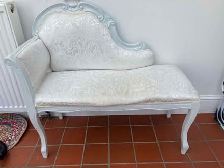 Photo of free small little bench settee (Iffley Road OX4) #1