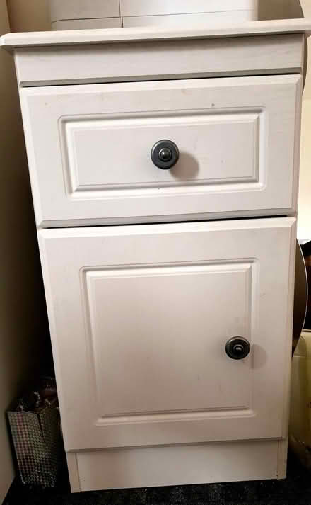 Photo of free Wardrobe and bedside cabinet (HD8) #2