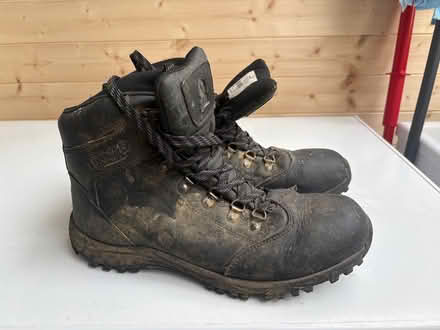 Photo of free Size UK 10 work boots (GL5) #2