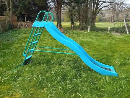 Photo of free Children slide 2 to 5 years old (Uxbridge Ub10) #4