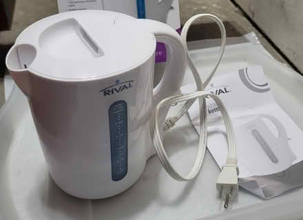 Photo of free 1.7L Rival Electric kettle (Broadview/Gerrard) #2