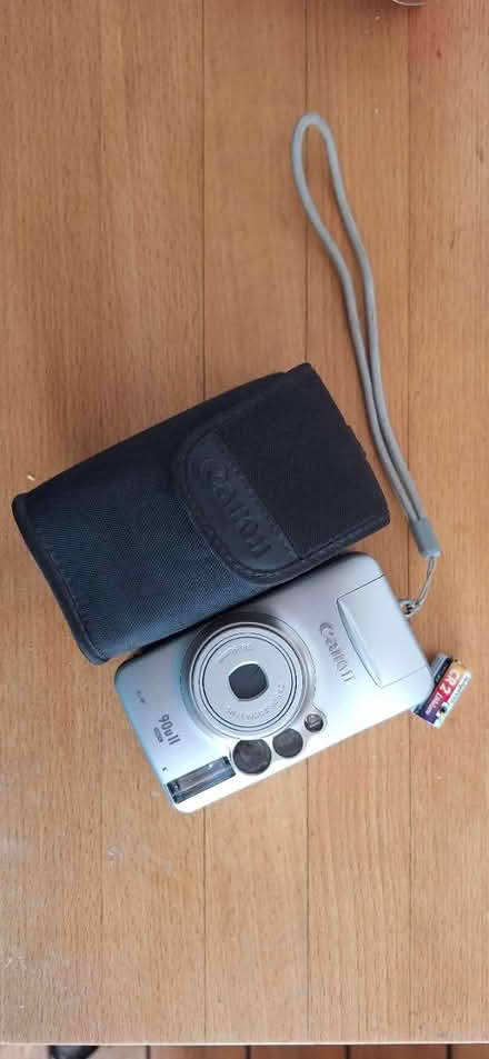 Photo of free Old 35mm camera - Easy to use Canon (Camberwell- SE5) #1