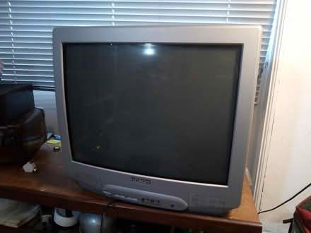 Photo of free 21" Hitachi TV and set top box (Highbury N5) #3