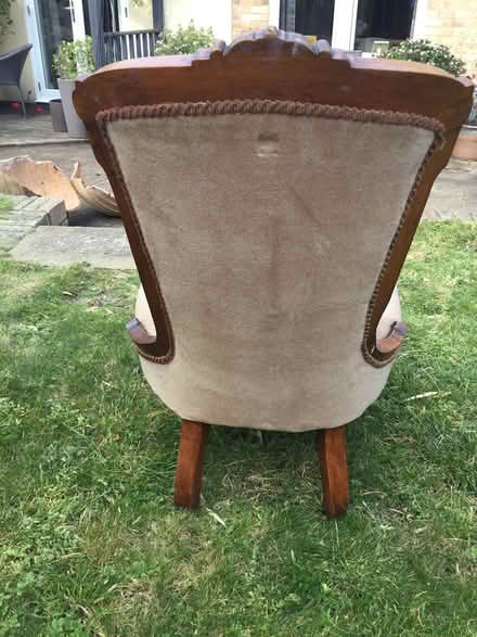 Photo of free Lovely antique chair for up cycle (Windsor SL4) #3