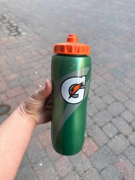 Photo of free Gatorade water bottle (Clarendon metro,Arlington, VA) #2