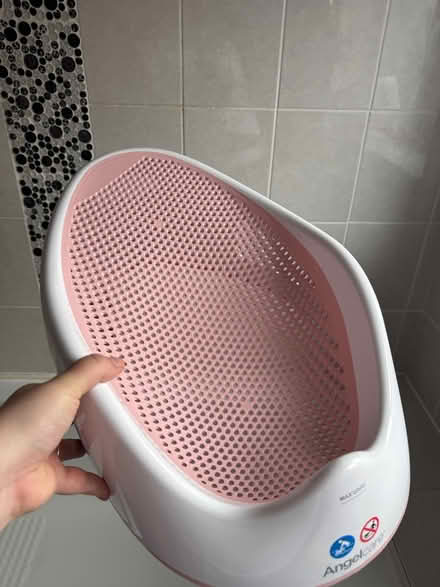 Photo of free Little angel bath seat fonnewborn (M16) #1